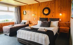 Hicks Bay Lodge